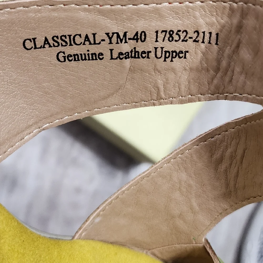 L’Artiste by Spring Step Classical Leather Flower Wedge Sandals Comfort Size 9